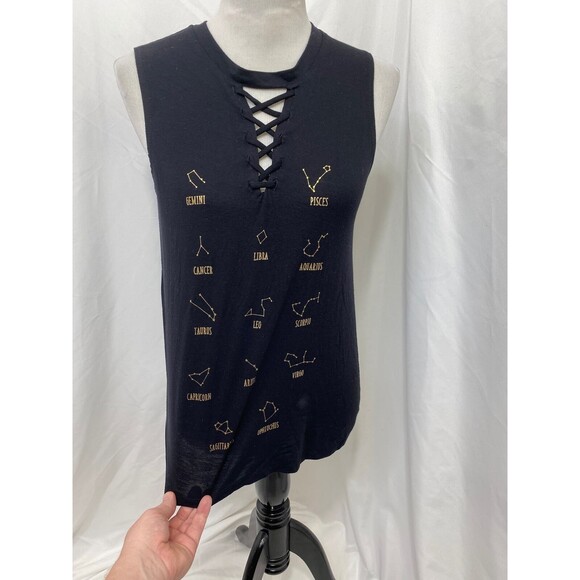 Modern Lux Women's Tank Top Black Sleeveless Astrology Crewneck Size Medium - Picture 3 of 8